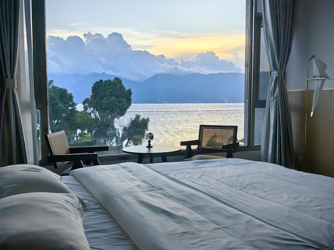 Dali Wuyue Xiaoyin Seaview Inn