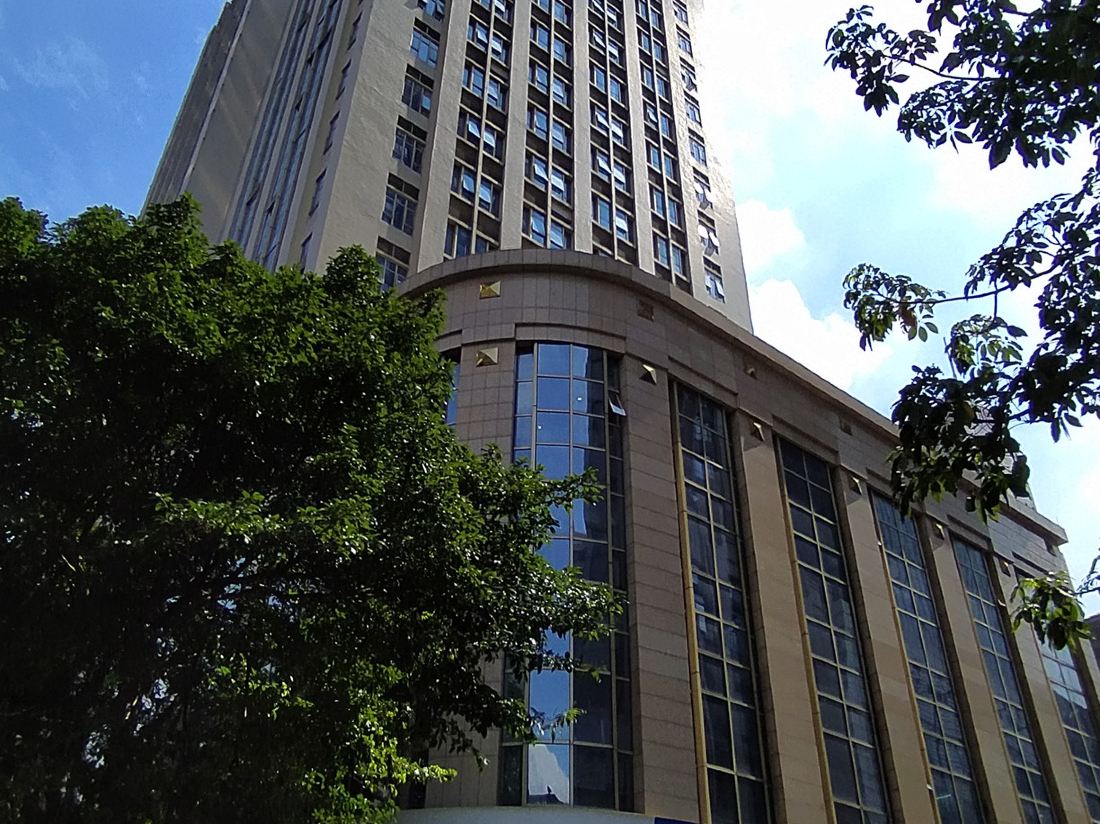 Zhongyong Jinyu Weifuton Apartment (Guangzhou 13th Hang Haizhu Square Subway Station Shop)