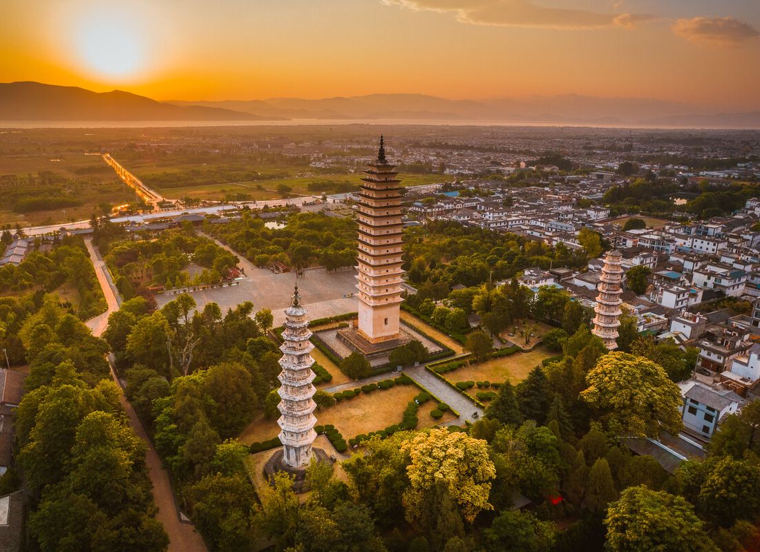 Xianlaixuan VIEW·Guanshan Encounter Ancient City Fanhua Meisu (Dali Ancient City Center Branch)