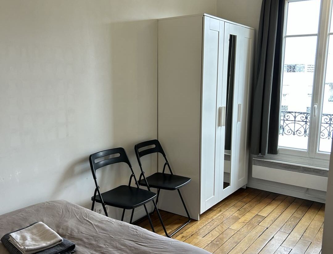 Sunshine Studio near Eiffel Tower — фото 4