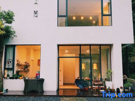 MO GE HOMESTAY HOTEL