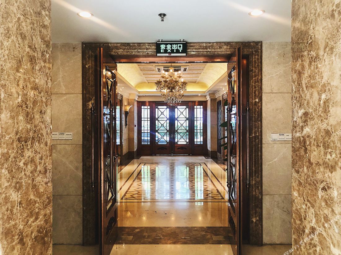 Huali Jiahe Business Hotel (Beijing Yuyuantan Branch)