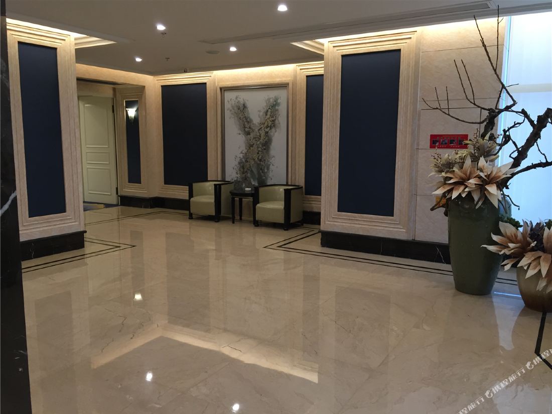 Hangzhou Fuyang Blue Diamond International Castle Hotel