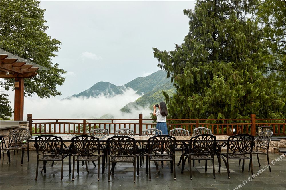 Yunhai Jiangnan Tianchi Light Luxury Holiday Guesthouse