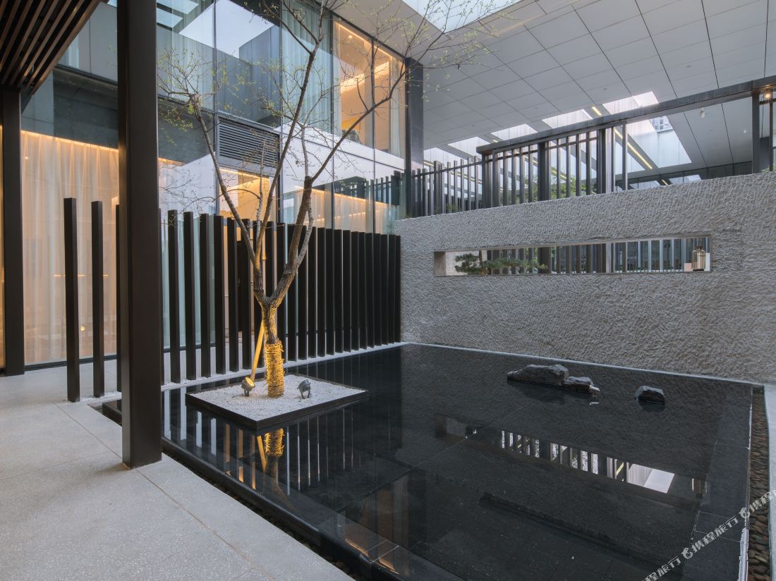 WuYu Hotel (Chongqing Yangjiaping Vientiane City)