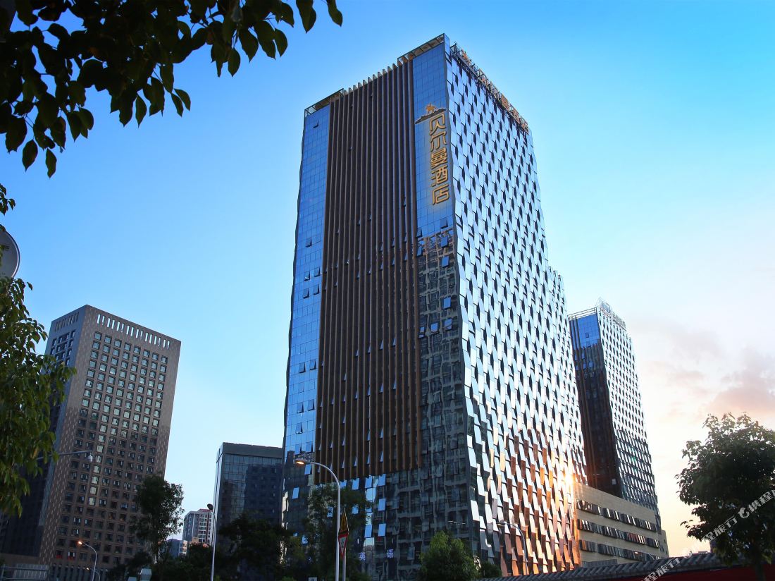 Kunming Berman Hotel (Rixin Road Runcheng Branch)