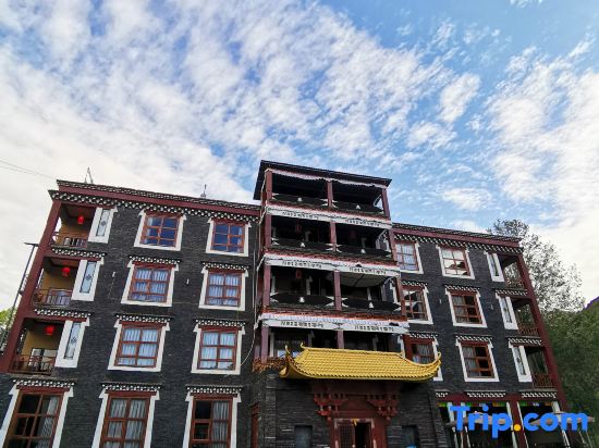 SengeLangzan Hostel