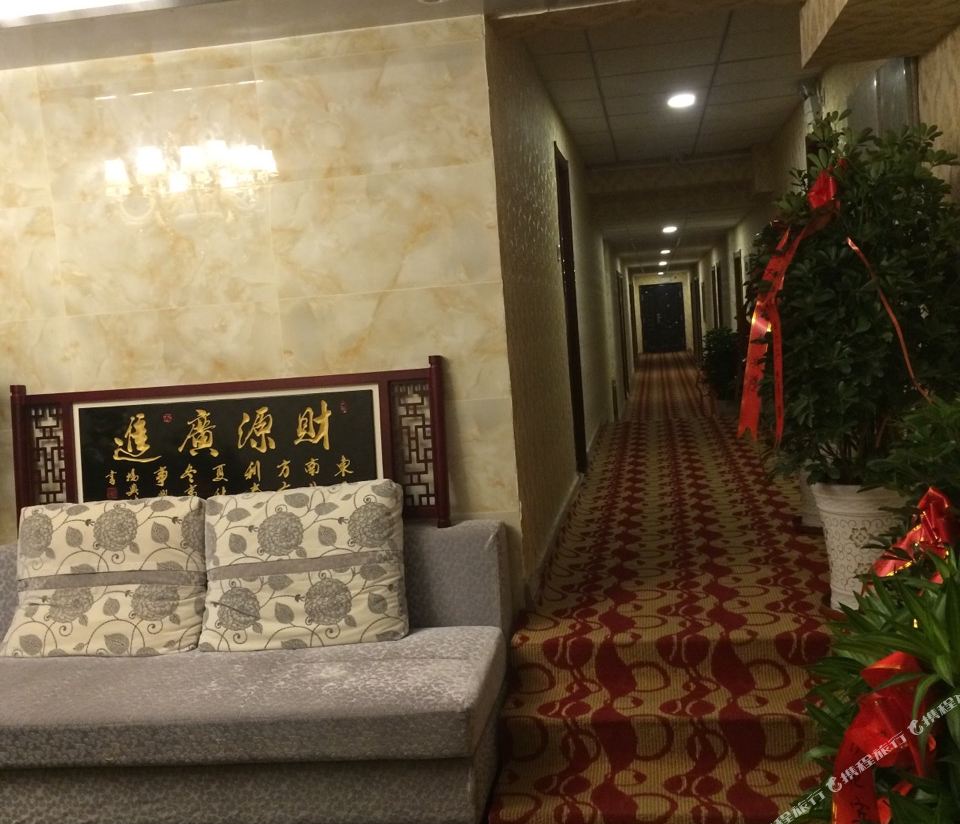 Hami North Hotel — фото 2