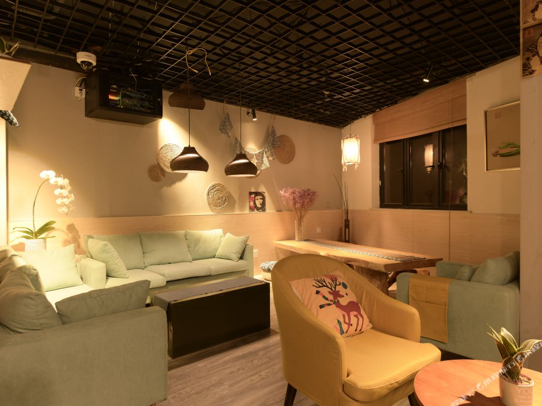 Changqiu International Youth Hostel (Shanghai Hongqiao International Exhibition Center)