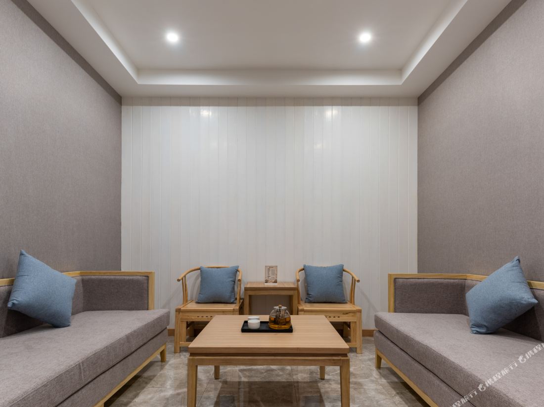 Yifeng Impression Hotel — фото 4