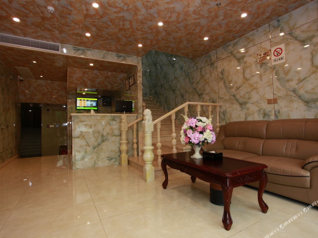CHUNTINGHOTEL