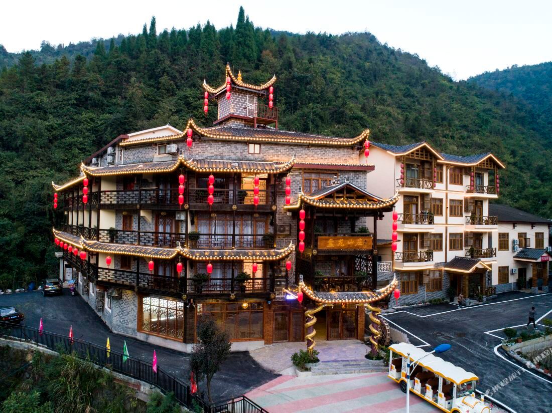 Coiling Dragon Villa — фото 5