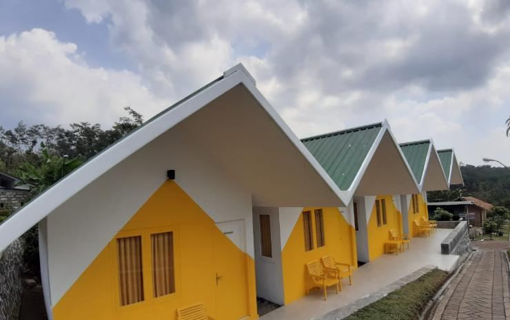 Wisata Edukasi and Resort Kebun Pak Budi