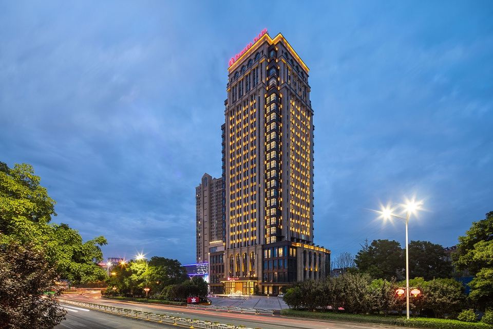 Ramada Plaza by Wyndham Wuhan Huangpi