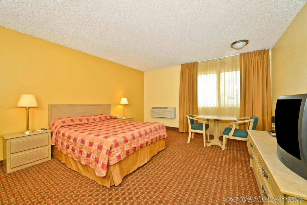 Kettleman City Inn