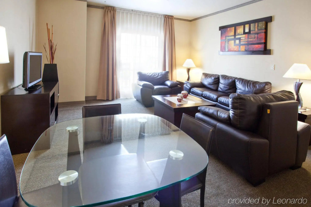 Holiday Inn Leon — фото 3