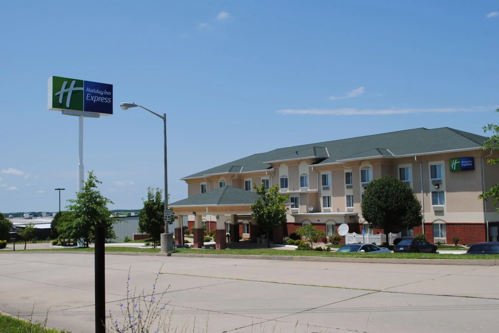 Holiday Inn Express Boonville