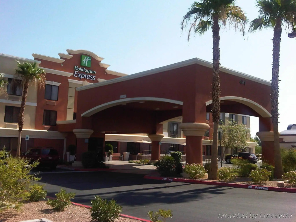 HOLIDAY INN EXPRESS HOTEL & SUITES HENDERSON