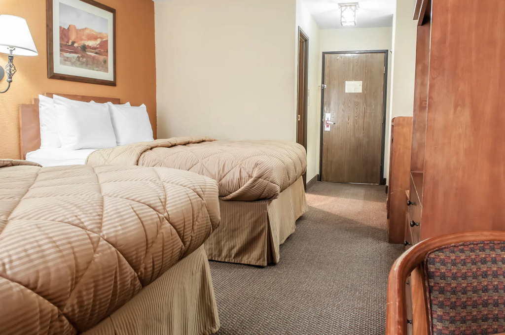 Econo Lodge — фото 4
