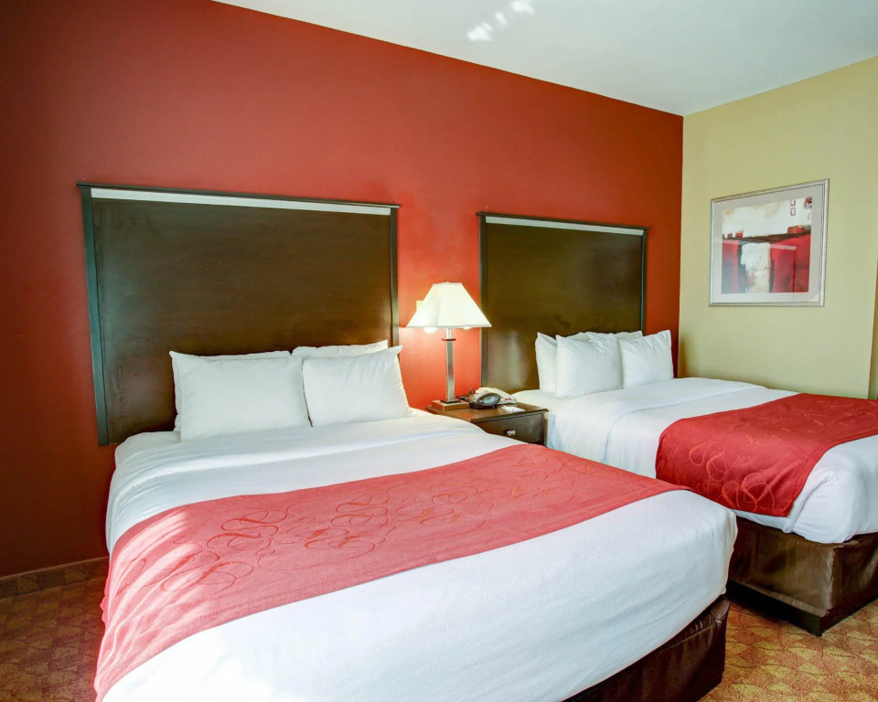 Comfort Suites — фото 2
