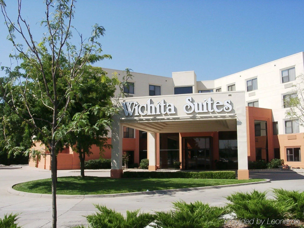 Candlewood Suites Wichita East