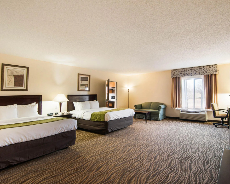 Comfort Suites — фото 4