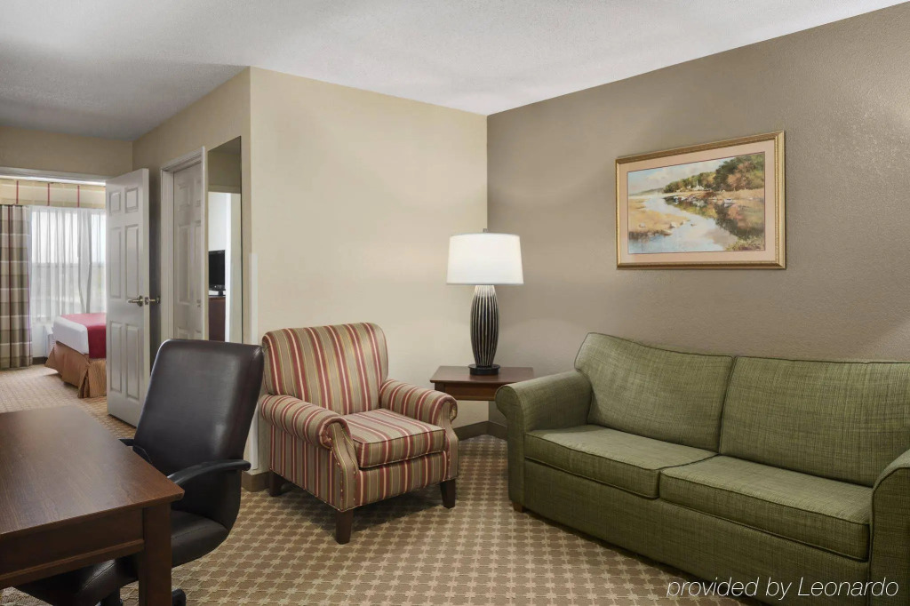 Elyria Inn & Suites — фото 5