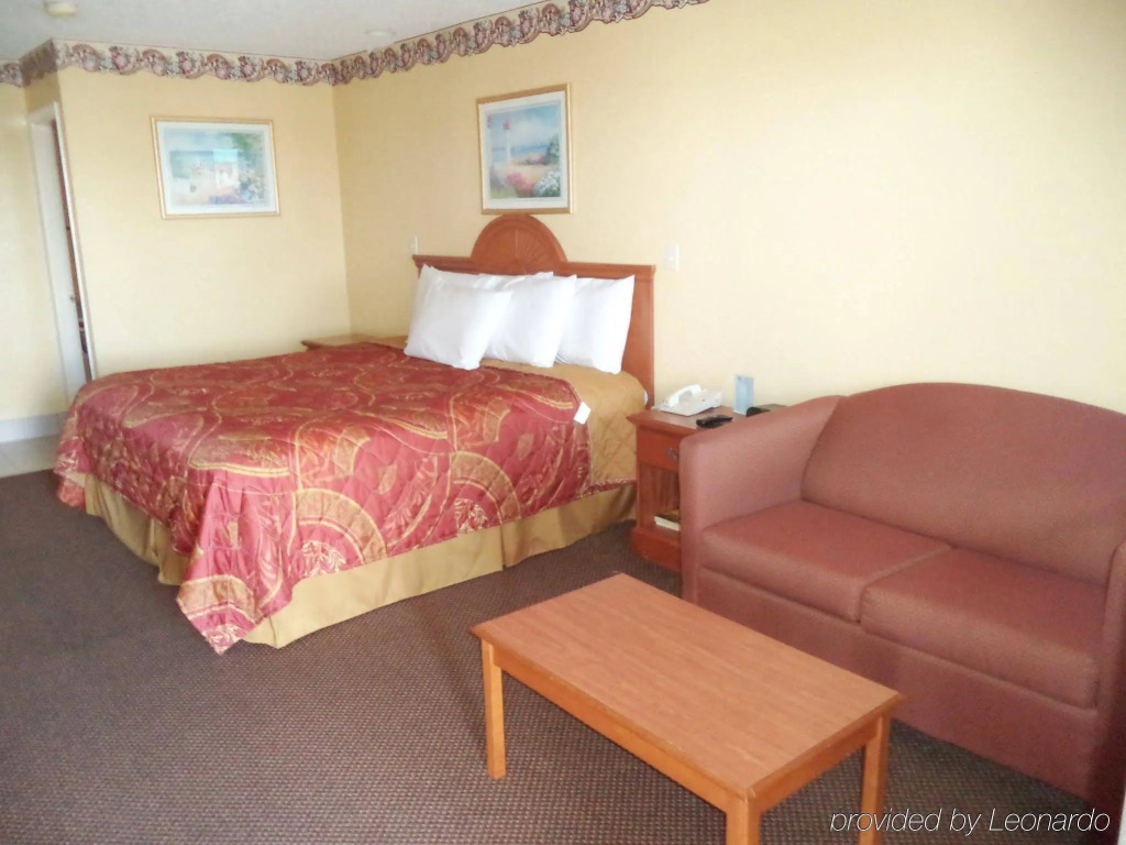 Americas Best Value Inn Buda — фото 2