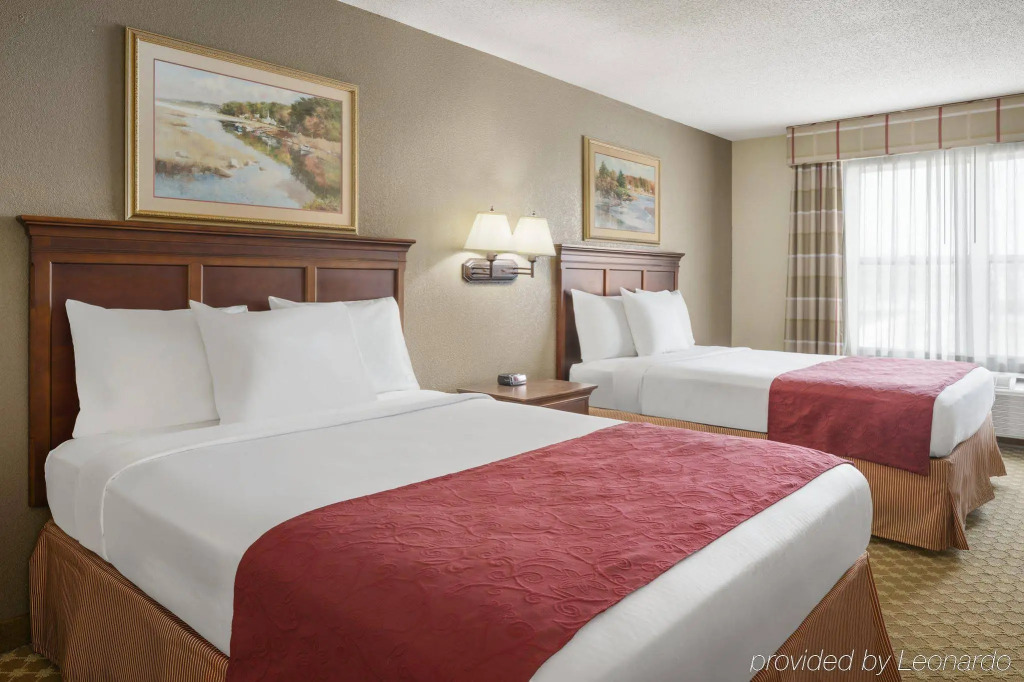 Elyria Inn & Suites — фото 4