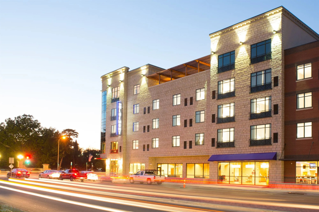 The Bluemont Hotel