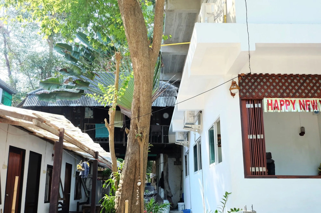 Miss Hong House