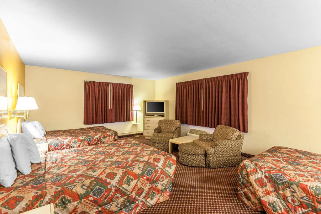 Rodeway Inn — фото 5