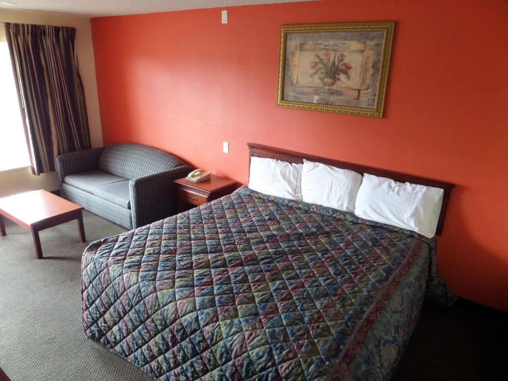 Jeffersonian Motor Inn