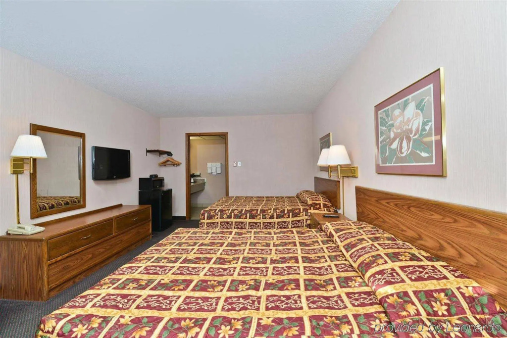 Americas Best Value Inn Devils Lake — фото 4