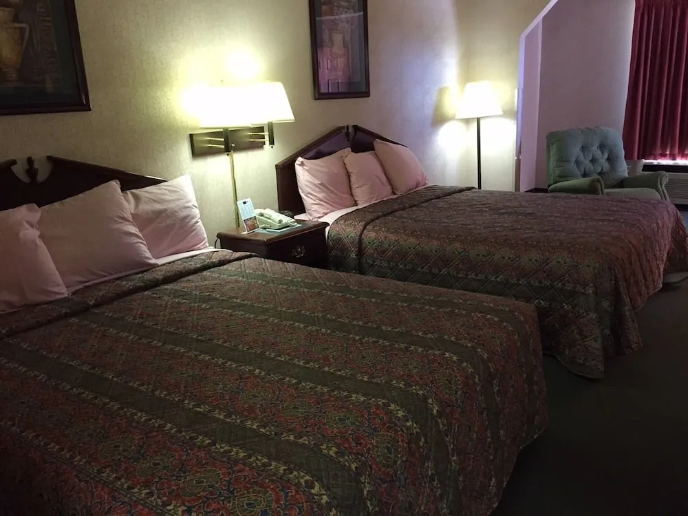 Red Carpet Inn Macon