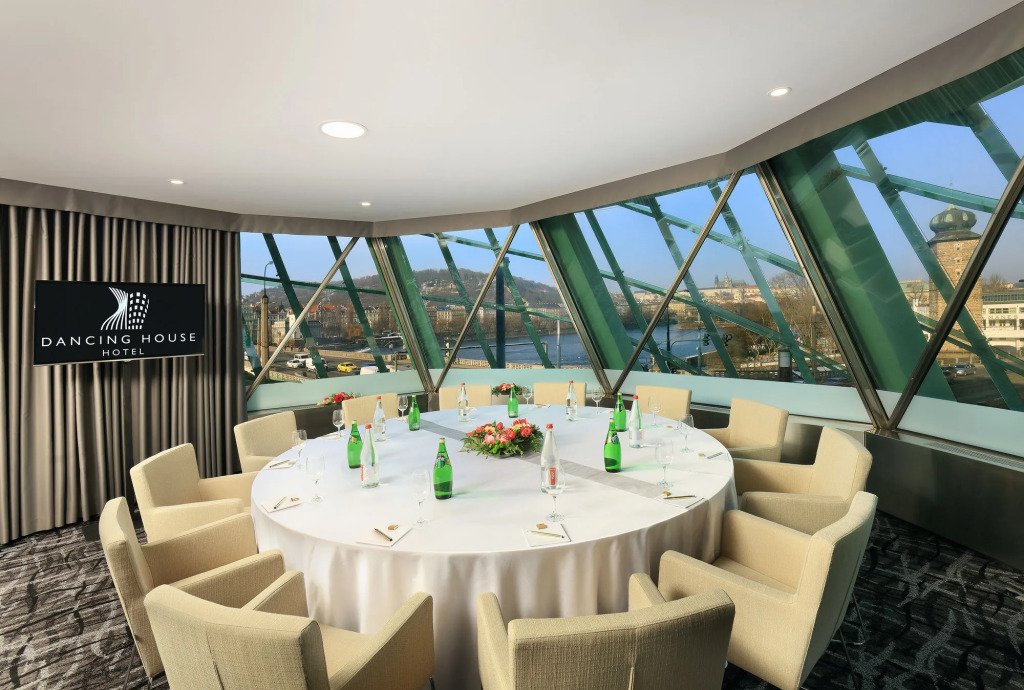 Dancing House Hotel — фото 3