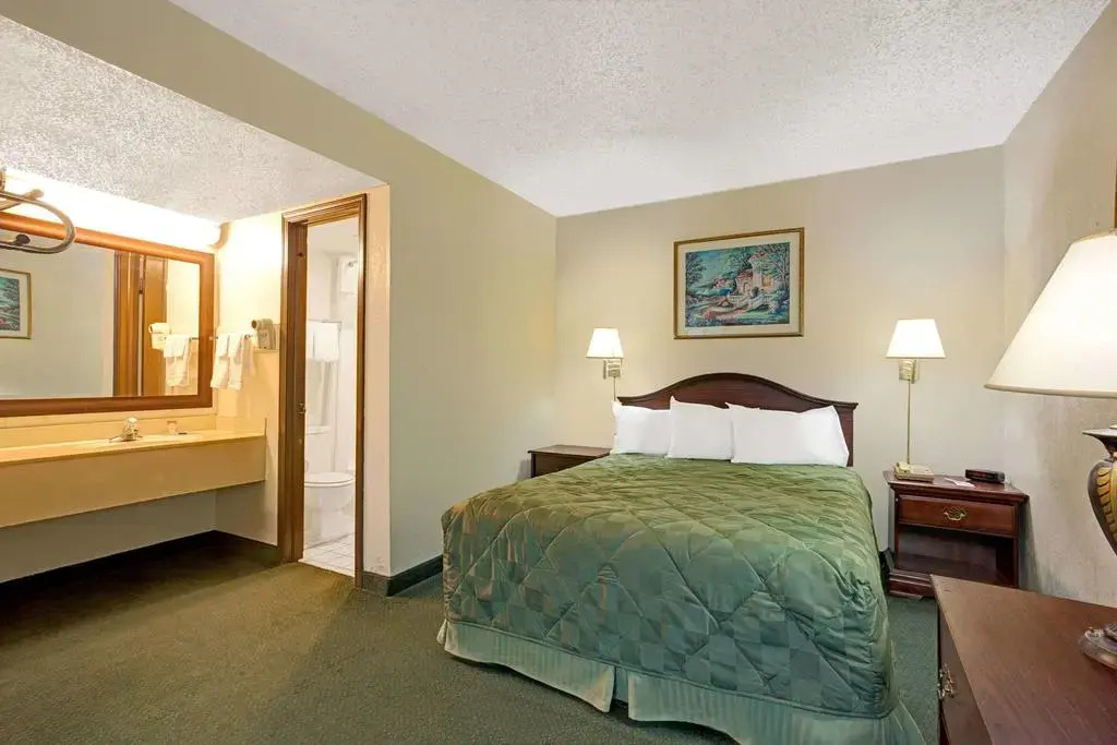 Quality Inn — фото 4