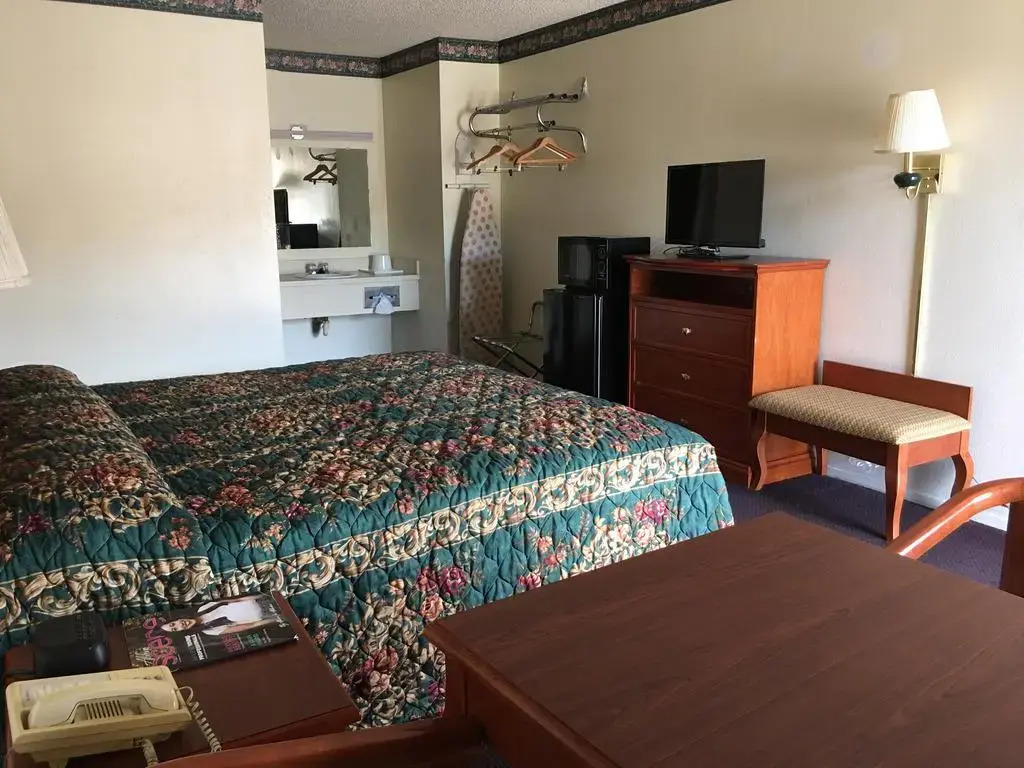 Rodeway Inn — фото 4